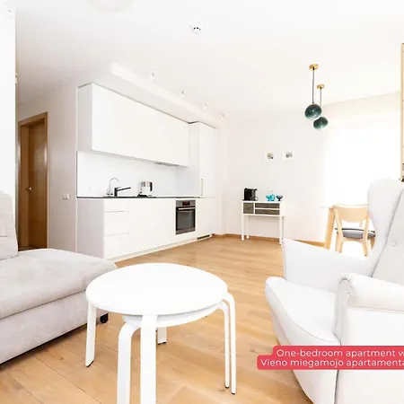 Mind Retreat Apartment, By Cohost Butas